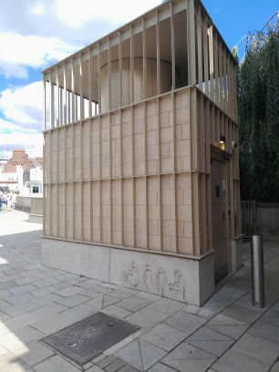 Silver Street toilets (C21)